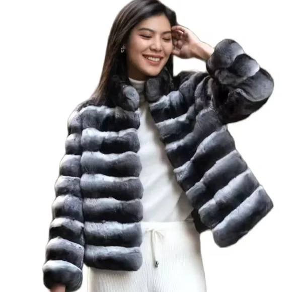 Luxurious Gray real Fur Jacket - Picture 5 of 5